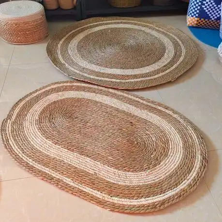 Natural dried straw mats tightly woven by hand